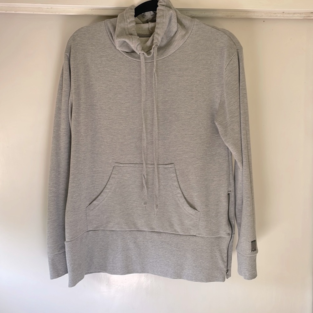Gray adjustable activewear sweater Central Park active brand